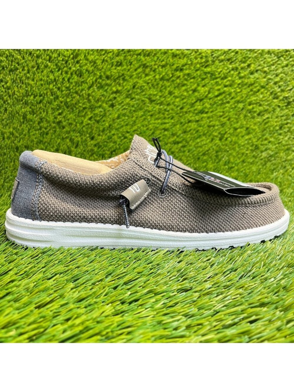 Hey Dude Wally Paisley Mens Size 8 Chocolate White Casual Walking Slip-On Shoes